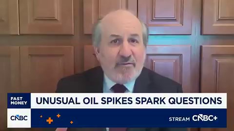 Mind blowing revelation. A CNBC host points out a massive $1.5 BILLION trade on the S&P 500 exactly 14 minutes before Trump's Iran announcement. A former SEC attorney literally compares this to the insider trading right before 9/11. The game is completely rigged.