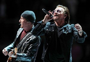 U2 Perform ‘Christmas (Baby Please Come Home)’ for First Time in 36 Years at Vegas Sphere Residency