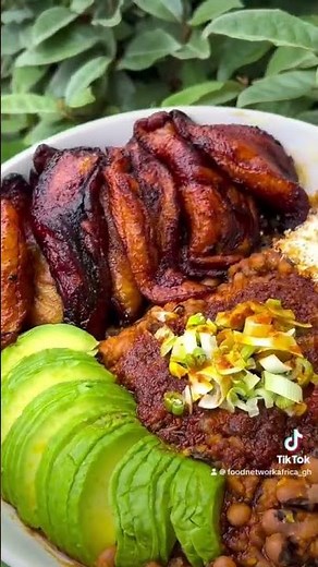 🥣 Gari and Beans (Gobe) 😍 #ghanafood #foodie #cooking #foodlovers #recipe #africanfood #ghana