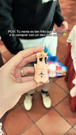 MY GIRLFRIEND IS SUCH A ONE PIECE FAN... SHE SENDS ME SHOPPING WITH THIS! 🐌🛍️