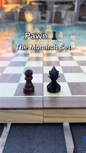 Traditional vs Monarch Chess Pieces: Which is Better?