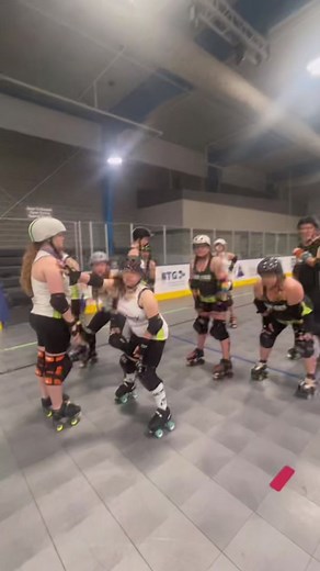 welcome to Roller Derby 101 — stay tuned for part 2! #rollerderby #learnontiktok #howto #rollerskating #sportstiktok #sports