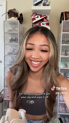 FZ 150 Review 👀😬😐 @TheShowlorios - - - - #fz150 #fz150shoecleaner #sneakers #sneakercleaning #greenscreenvideo