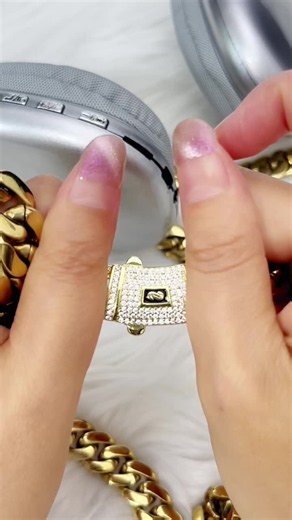 Cadena estilo cubano en baño de oro 14k — diseño resistente