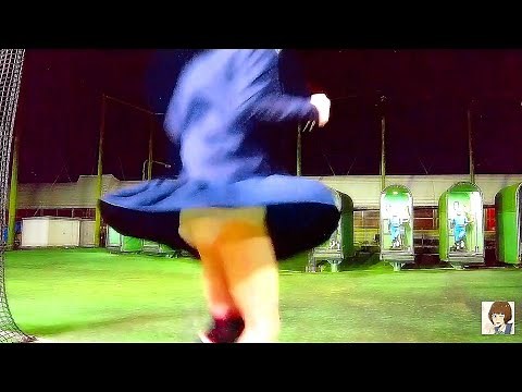 純白のナイロンスリップ（slip）が短すぎて(汗)