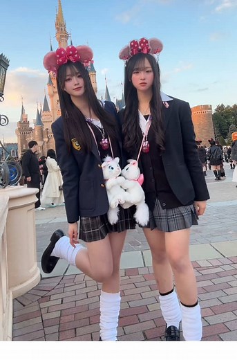 彼氏と制服ディズニーするの夢🥺ྀི🥺ྀི💖💖#ディズニー#ディズニーランド #09 #jk#jkの素敵な思い出