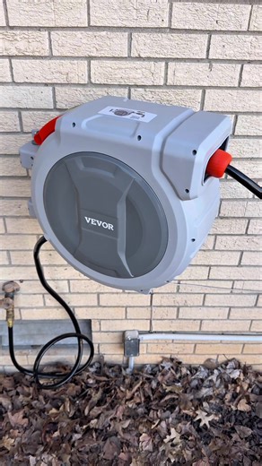 VEVOR Retractable Hose Reel 🌿 Automatic rewind, 9-pattern nozzle, 180° swivel, lock at any length. Easy garden watering. #retractablehose #gardenhose #vevorttshop #spring #tiktokshopcreatorpicks @VEVOR Store