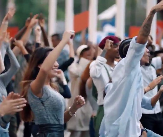 262K views · 1.1K reactions | Within 24 hours, Pepsi has decided to pull its controversial advertisement featuring Kendall Jenner, saying the company "missed the mark" with the protest-themed ad. | IGN | Facebook