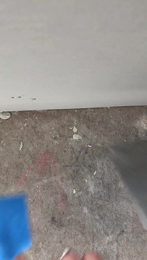 154K views · 1.7K reactions | Just a super simple tip - when masking windows you can use your knife to make a straight cut that fits perfectly on the window casing corners. Makes masking windows a bit easier! I’m sure most of you know but never hurts to share  | Drywall Shorty | Facebook