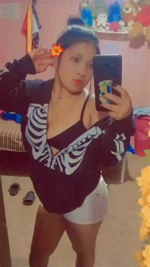 Videos de ~Chiky Danny~ (@chiini_tha) con “original sound - regina.rzs”