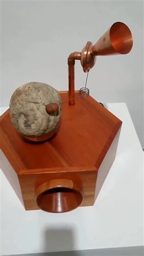 Jain 108 Academy on Instagram: "Phonograph captures sounds from a rock’s surface. . . 🎥: via @tweetciiiim #rocks #science #phonograph #soundbath"