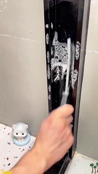 Hard Bristle Crevice Cleaning Brush - Cleaning Tools for Household Use, Multifunctional Gap Cleaning Supplies for Kitchen, Bathroom, Toilet, Window, Vehicle, Faucets, Grout, Home (Black)