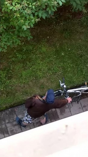 Neste Rally Finland 2017 - The art of peeing in public places