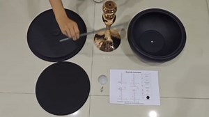 extrasleep Mermaid Tail End Coffee Table Round Side Table, Modern Metal Pedestal Table, Minimalist Accent Table for Small Spaces, Drink Martini Table Decoration for Living Room