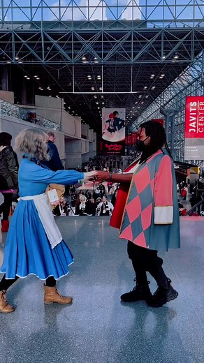 Cosplay Dance from Howl's Moving Castle with Howl and Sophie
