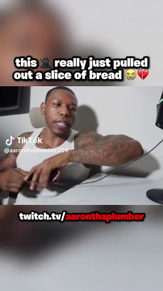 Is she hungry ? #fyp #aarontheplumber #tiktoklive #trending | aaron the plumber