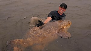 Replay S1E6 - Bras de fer avec les géants : voir l'intégralité de cette émission sur RMC BFM PLAY