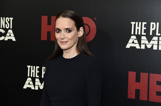 Winona Ryder Wanted the Film ‘Mean Girls’ to Admit It Was Influenced by ‘Heathers’