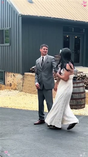 My husband thought i changed my mind the day of the wedding! 🫣 #wedding #weddingprank #groomsmen