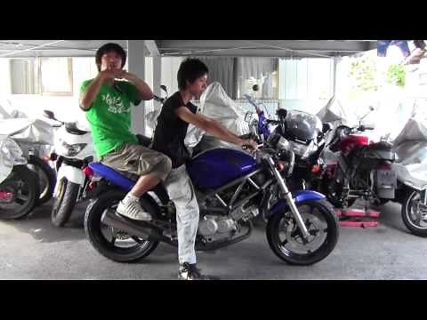 バイクの二人乗りの仕方