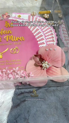 Thank you for letting us be a part of your special day. BarakAllah ❤️ —— 📢 Mau nikah tapi bingung cari mahar? Tenang, ada kita dong! 💸 Harga mulai 200 ribuan aja! ⚡ Bisa dadakan, sehari jadi juga bisa kok! 🖼️ Model & tema tinggal pilih – mau elegan, lucu, atau Islami? Bisa semua! 📍 Lokasi: Bekasi Timur. 📲 Chat mimin 24 jam di: 0822-1135-3477 Gak pake ribet, tinggal duduk manis, mahar beres 🎁 #MaharPernikahan #FiguraMahar #MaharUnik #MaharEstetik #MaharCustom