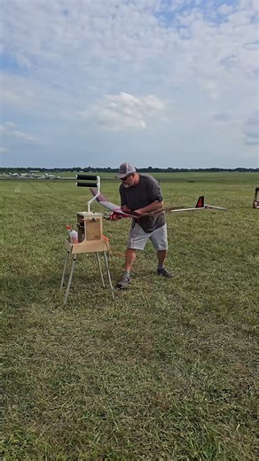 Todd Reynolds Launching his gas model @ 2024 Outdoor Free Flight NATs | Mv2wheeloffroad