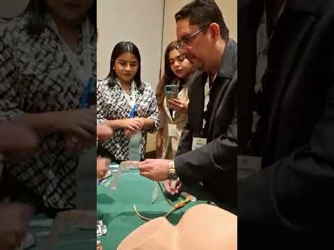 How to stop uterine bleeding with a condom and a Foley catheter?