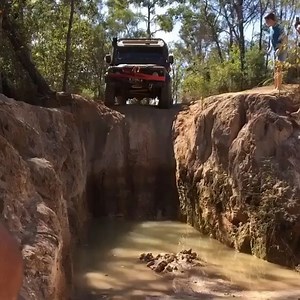 198K views · 934 reactions | Happy  Day! Getting over the hump like this...Would you try it? . . . . . #polyperformance #offoad #4x4 #offroading #australia #humpday #gettinit #steep #yota #outback #youroffroadpartssource | Poly Performance | Facebook