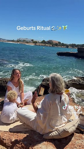 Geburtsritual am Lieblingsstrand: Loslassen und Wiedergeburt