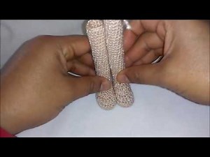 Muñeca Amigurumi a crochet (los pies )