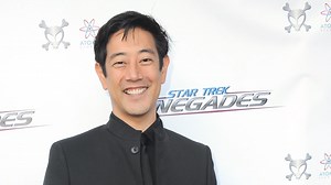 Remembering Host of ‘MythBusters’ and ‘White Rabbit Project’ Grant Imahara | THR News