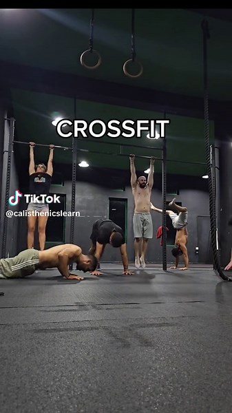 Calisthenics vs CrossFit: Key Tips and Insights