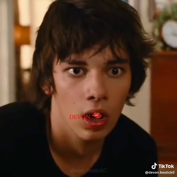 Rodrick Heffley: Edits y Curiosidades de Devon Bostick