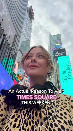 #ad Get 2022 essentials & support a good cause with @Wish’s vending machine in Times Square through 12/18! NASDAQ:$WISH @Nasdaq #WishPartner #NASDAQPaid