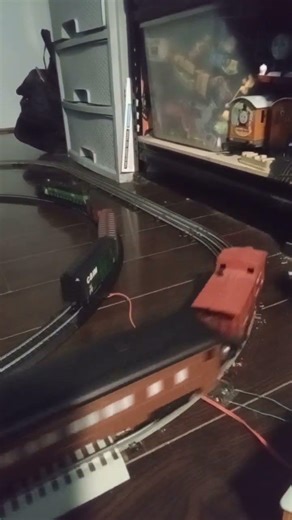 Lionel 671 turbine speeds through the night Part 1 #ogauge #vintage #modeltrains #lioneltrains