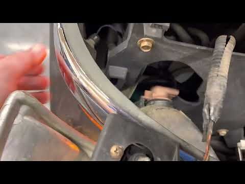 How to check/replace your daytime running lights (DRL), headlight, & side marker light 99 Silverado