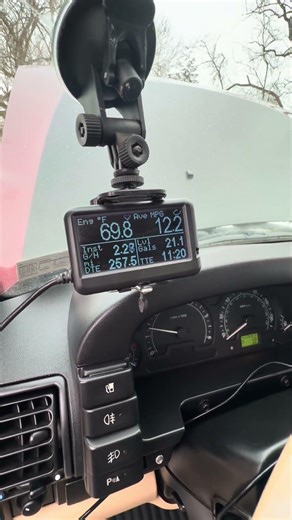 2004 Land Rover discovery cold start - February 5, 2025. ￼#discovery2