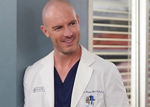 Grey’s Anatomy: Richard Flood Teases Love Story With Meredith Grey