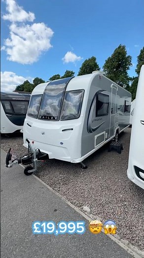 Modern Comfort: Bailey Phoenix+ 640 2022 Tour 🚐✨