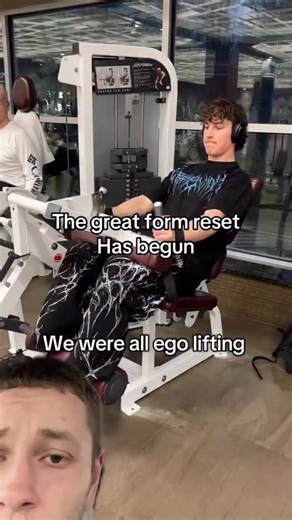 Ryan Guarnieri | Natural Bodybuilder on Instagram: "The SBLs lost the plot and are finally returning. #bodybuilding #fitness"