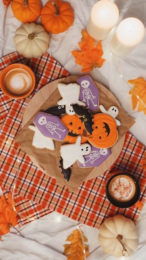 49 reactions | Ghosts say “ooooo” for our Halloween cookies made with 100% Canadian milk! https://dairyfarmersofcanada.ca/en/canadian-goodness/recipes/halloween-cookies - Pour Halloween, mordez dans ces boooo-scuits faits avec du lait 100 % canadien! https://producteurslaitiersducanada.ca/fr/plaisirs-laitiers/recettes/biscuits-dhalloween | Dairy Farmers of Nova Scotia | Facebook