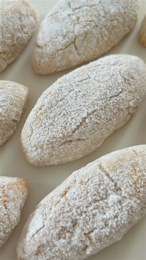 Food with Style on Instagram: "Ad | Delicious Ricciarelli Recipe 😍🤍 Ricciarelli are traditional Italian cookies from Tuscany, particularly popular in Siena! 🥰 📝 Ingredients : (makes about 20 cookies) - 400 g ground almonds (blanched) - 150 g powdered sugar - 2 egg whites - 1 tsp lemon juice - 1 tsp vanilla extract (optional) - Powdered sugar for rolling and dusting 🤍 Instructions : 1. In a clean bowl, whisk the egg whites together with the lemon juice unti