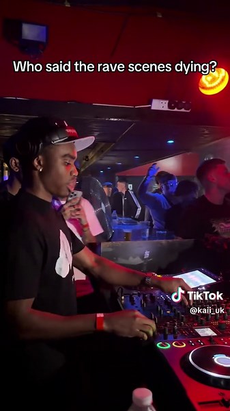 Reviving the Rave Scene: The Energy of Last Night