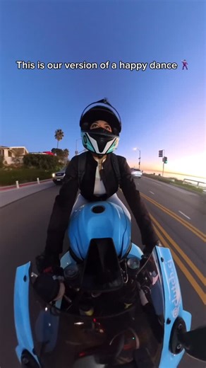 ♡CJ♡ | If you see this, I’m having a good day ☺️ #motorcycle #motogirl #losangeles #bikerchick #motorbike #motovlog #girlrider #motorcyclevlog... | Instagram