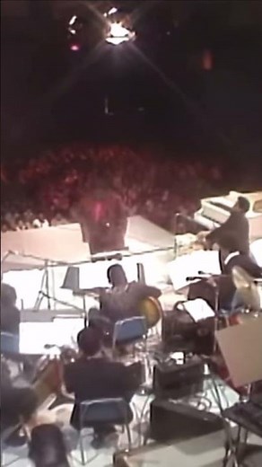 Barry White performing (love unlimited )with the love, Unlimited Orchestra good music good vibration