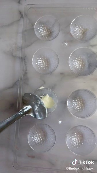Delicious Golf Ball Cake Pops Recipe