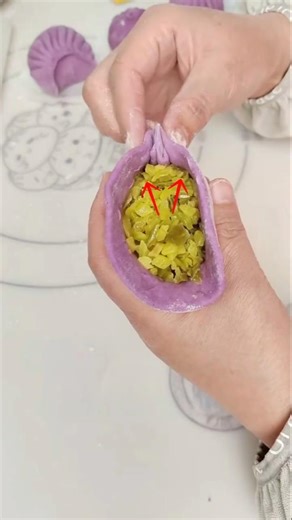 BEGINI CARA MEMBENTUK ADONAN DUMPLING RAPIH DENGAN TEKNIK CUBIT LIPAT #shorts #short #shortsviral