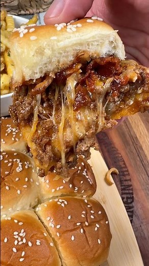 BBQ Cheeseburger Sliders 😮‍💨 #recipe #easyrecipe #cheeseburger