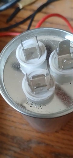 Parts Of HVAC Capacitor