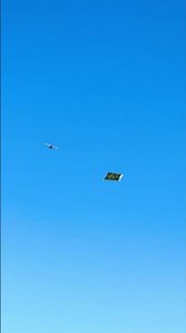 Airplane maneuver pulling a banner. #beach